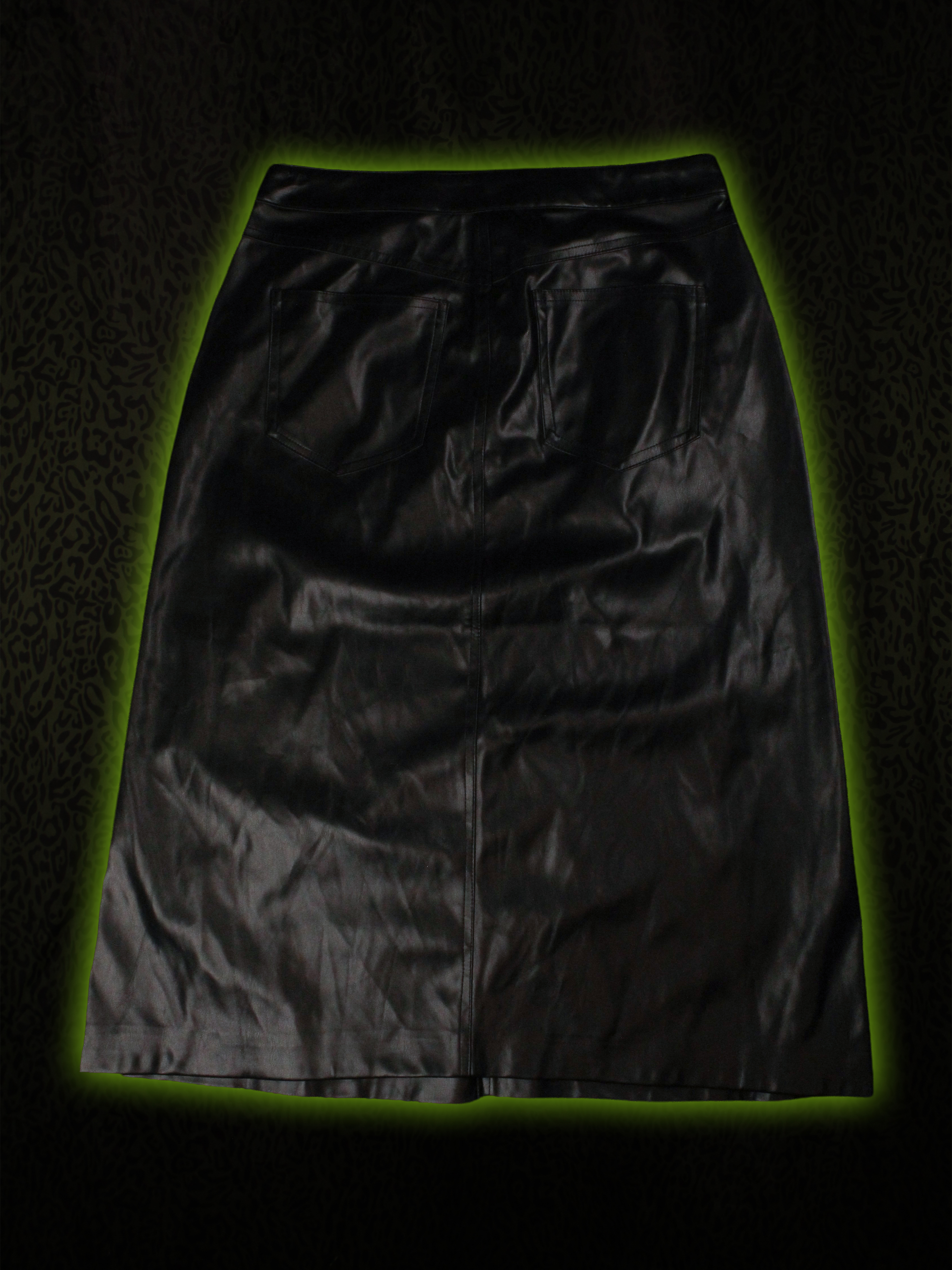 Skirt Back
