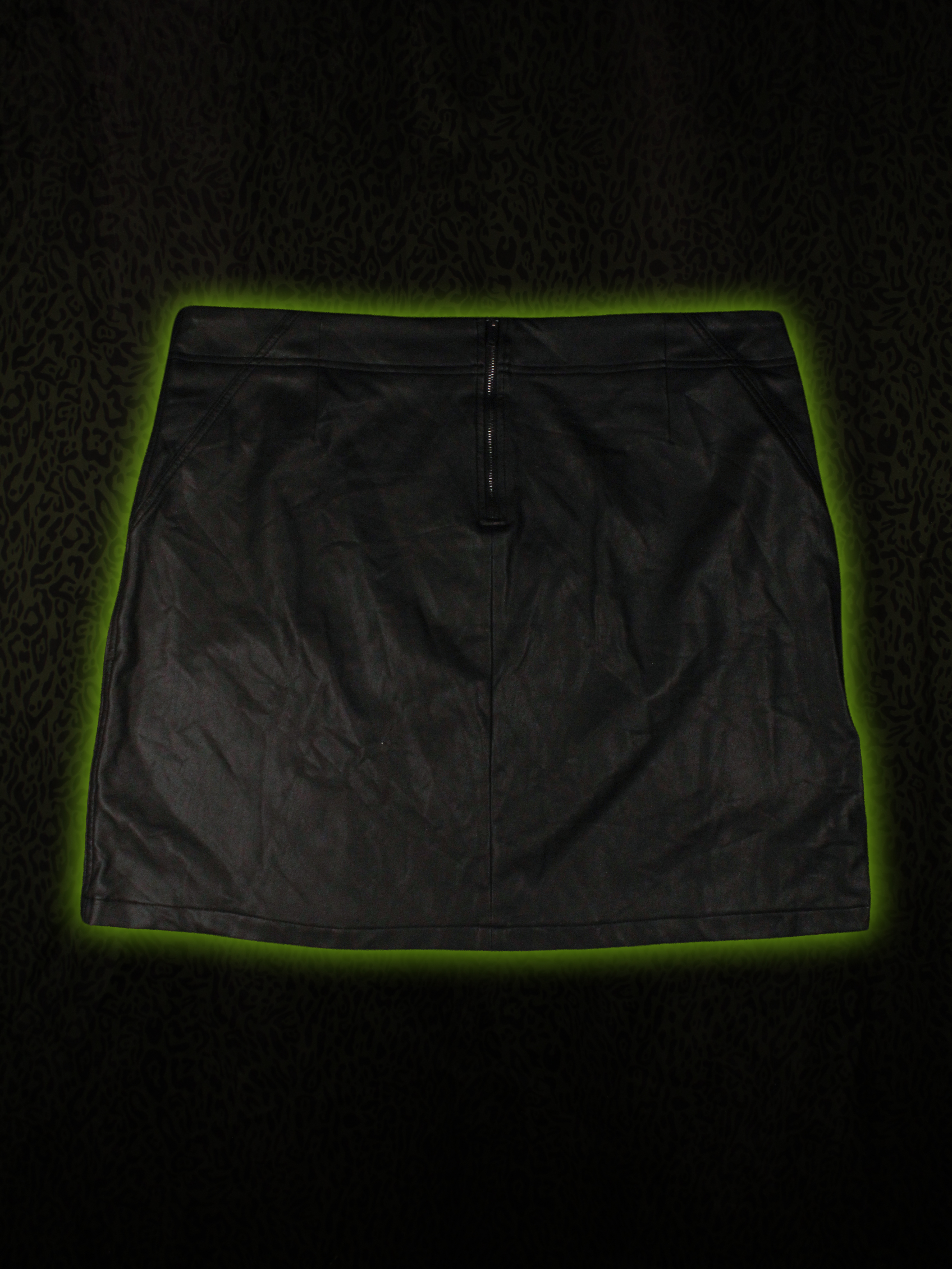 Skirt Back