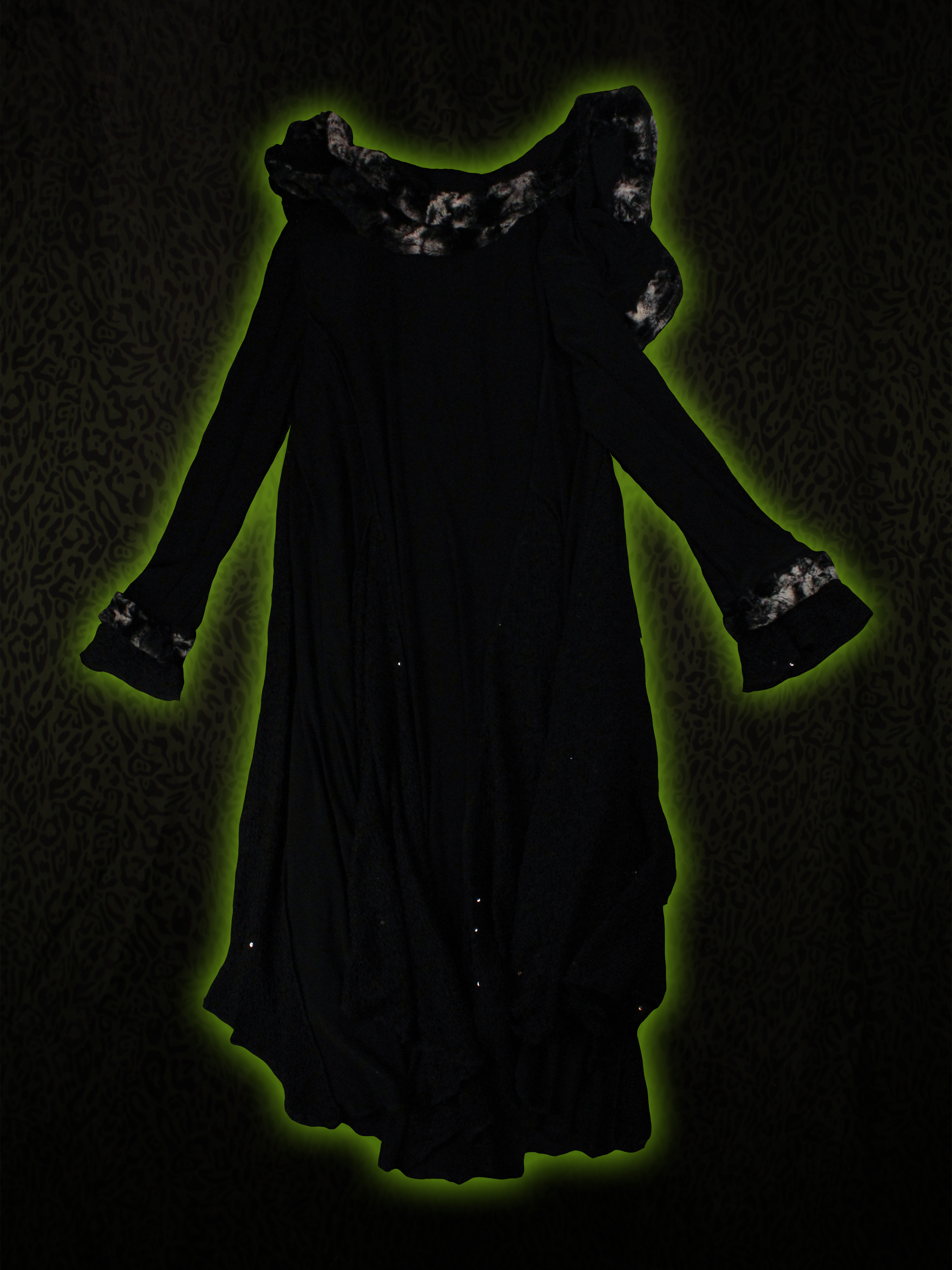 Robe Back