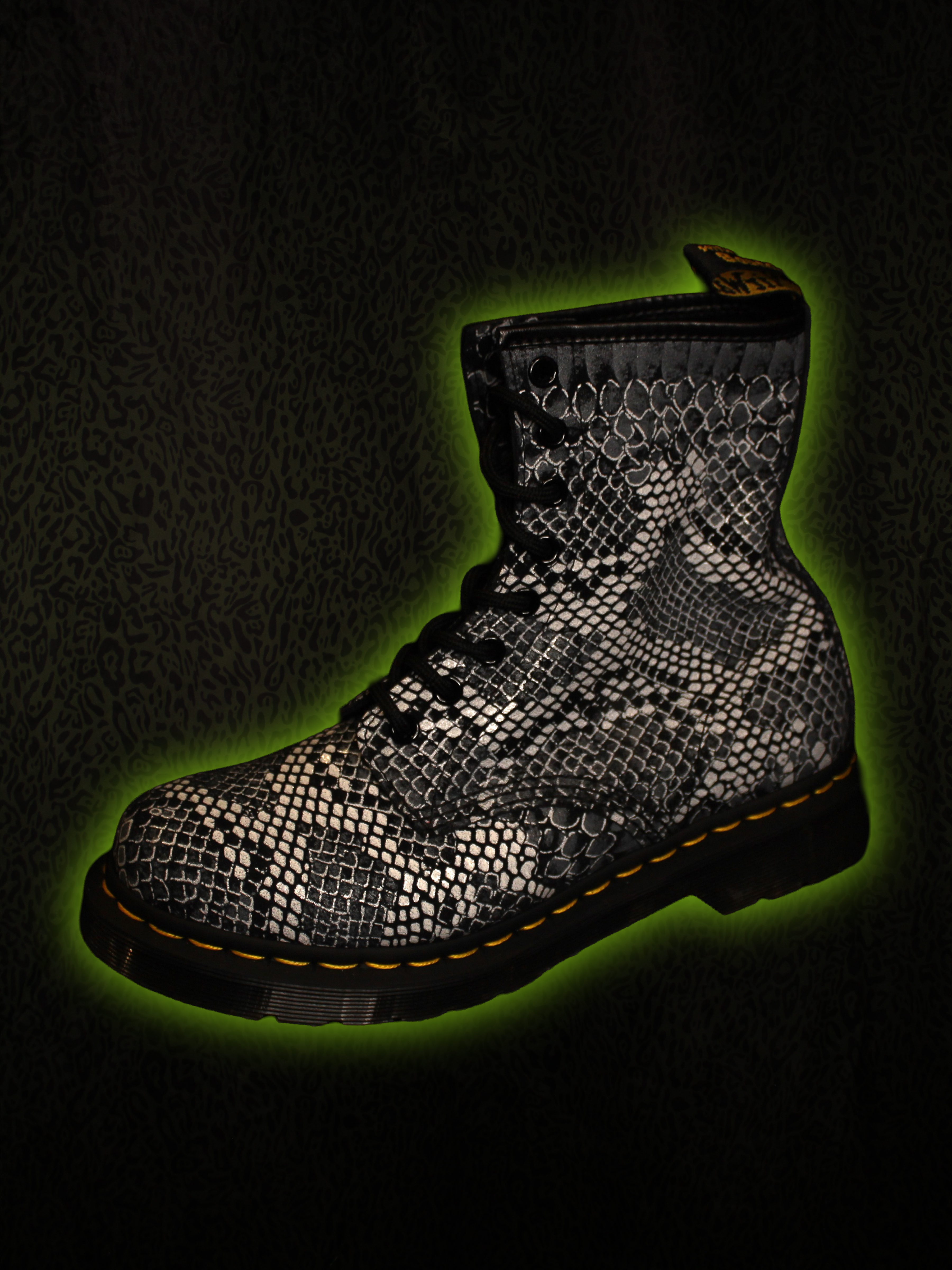 Snake Boots Side
